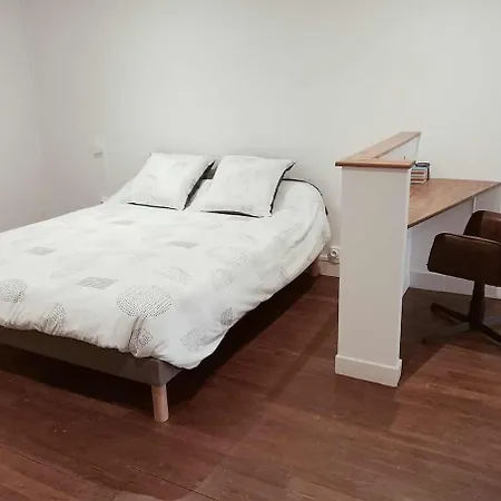 Flat Lussac-les-Châteaux